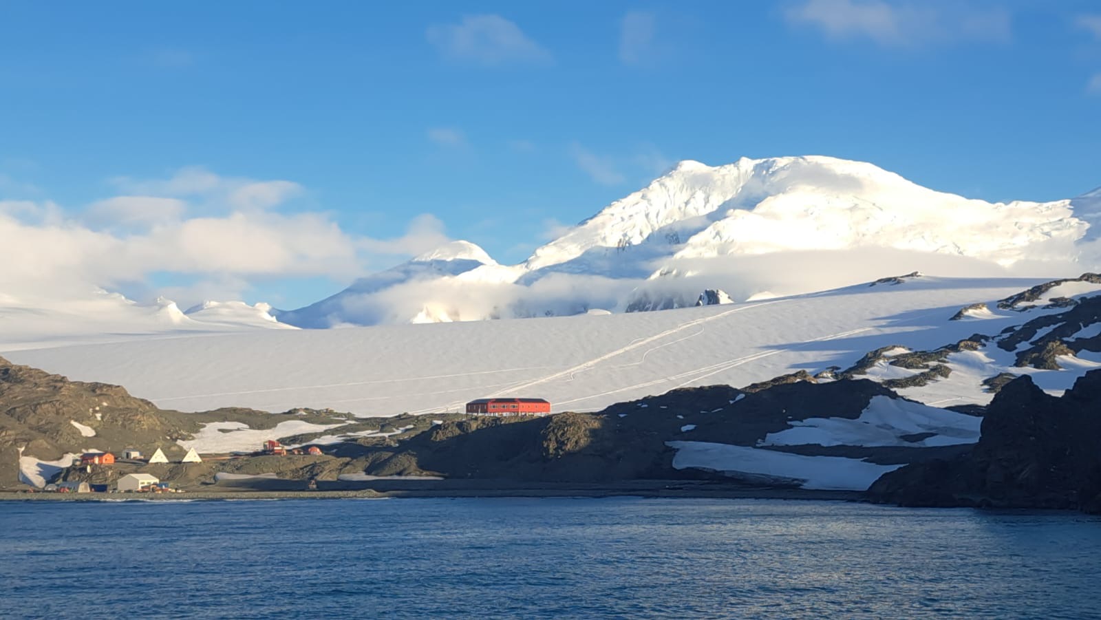 Crnogorski naučnici dio istraživačke misije na Antarktiku