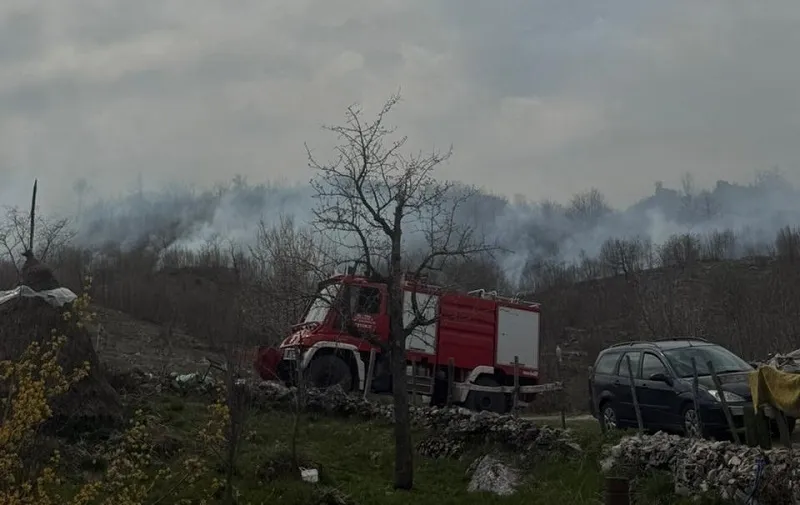 Gori u Lastvi Čevskoj (Foto: Služba zaštite i spašavanja/RTV Cetinje)