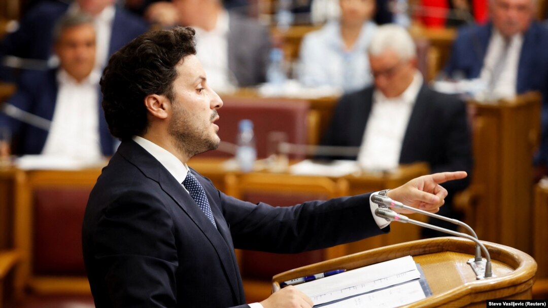 PREMIJER KOJI JE POTPISAO SRAMNI TEMELJNI UGOVOR: Dritan Abazović