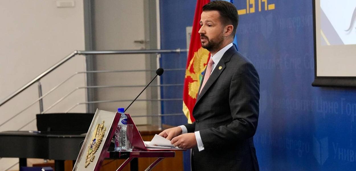 Milatović na Prvomajskoj sindikalnoj akademiji (Foto: Kabinet predsjednika Crne Gore)