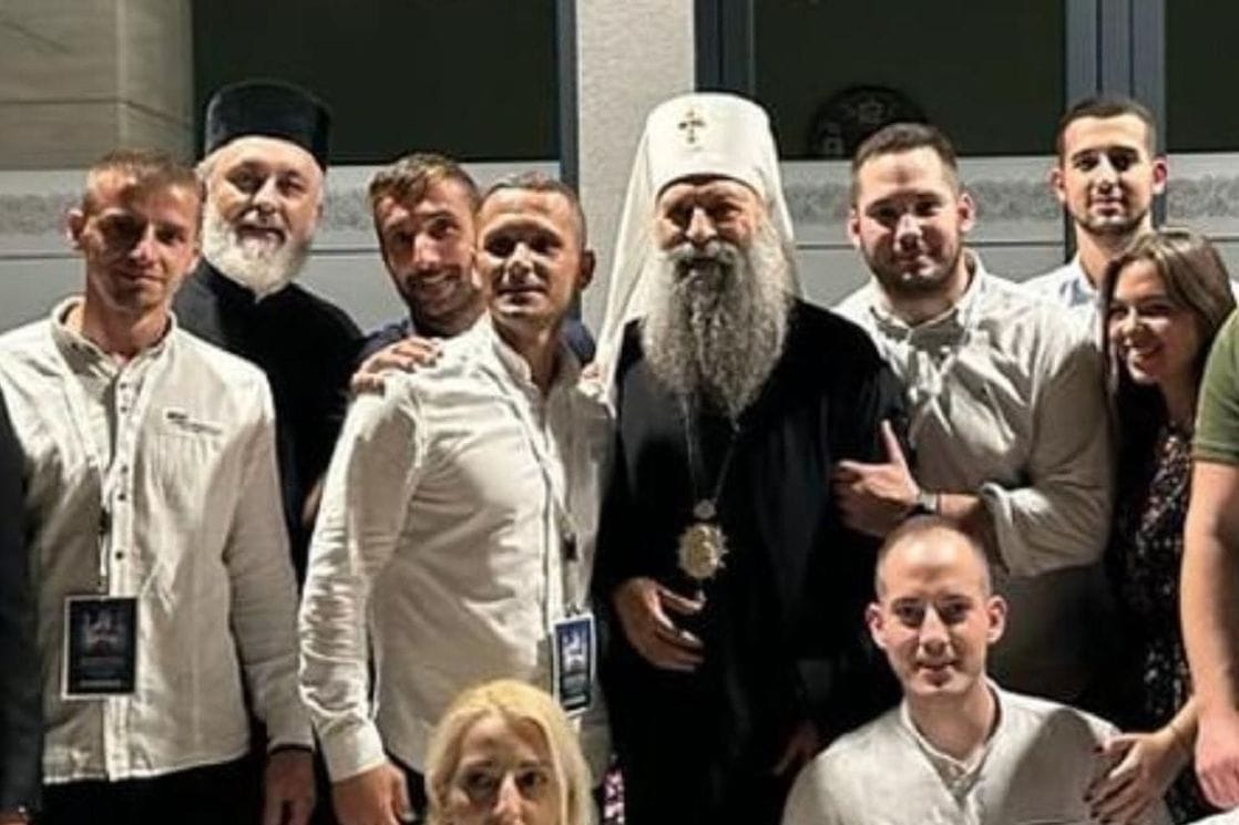 Branko Vešović uz patrijarha srpskog Porfirija Perića tokom njegove posjete Crnoj Gori 2023. godine (Foto: M portal )