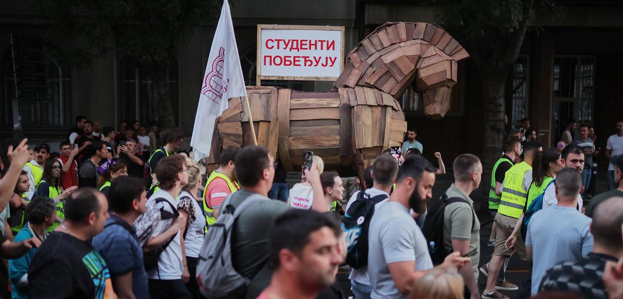Sa skupa na Slaviji (Foto: AP/Armin Durgut)