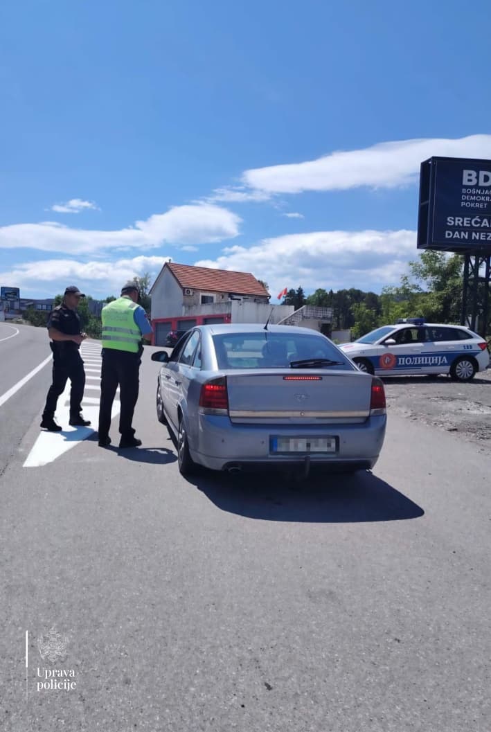 Kontrole na putevima (Foto: Uprava policije)