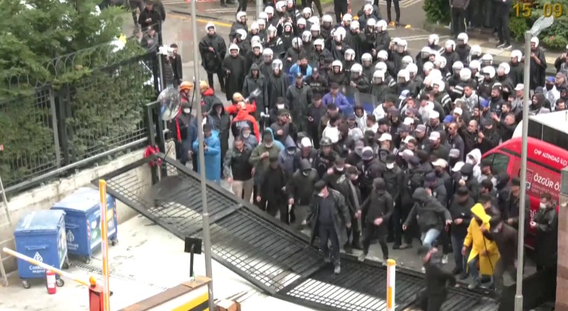Sukob između članova CHP i novog rukovodstva (Foto: Stop kadar)