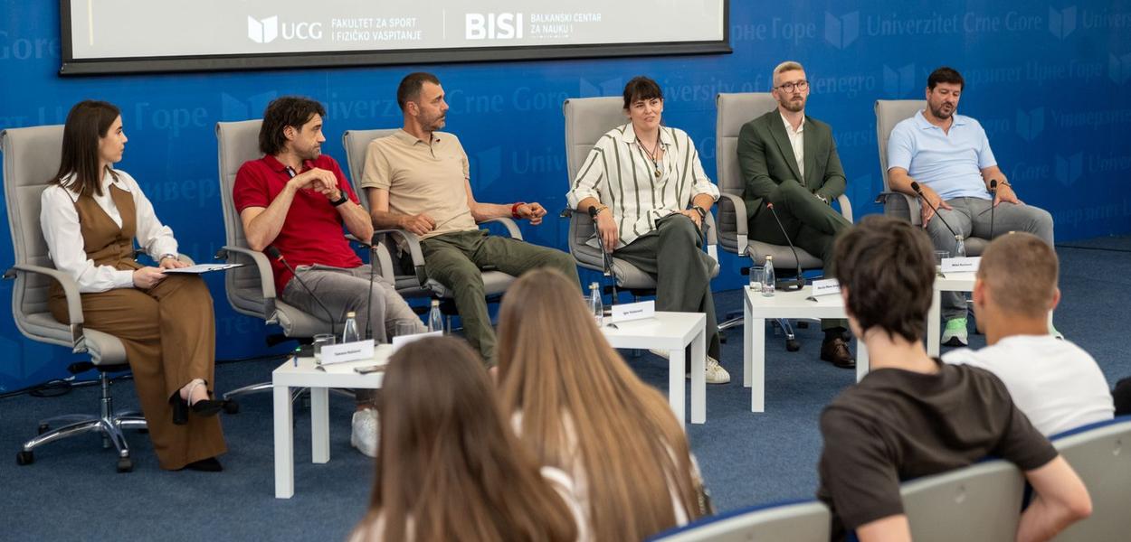 Sa panel diskusije (Foto: Mediabiro)