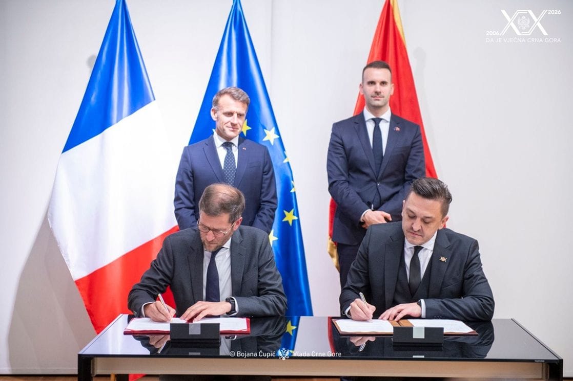 Sa potpisivanja (Foto: MF)