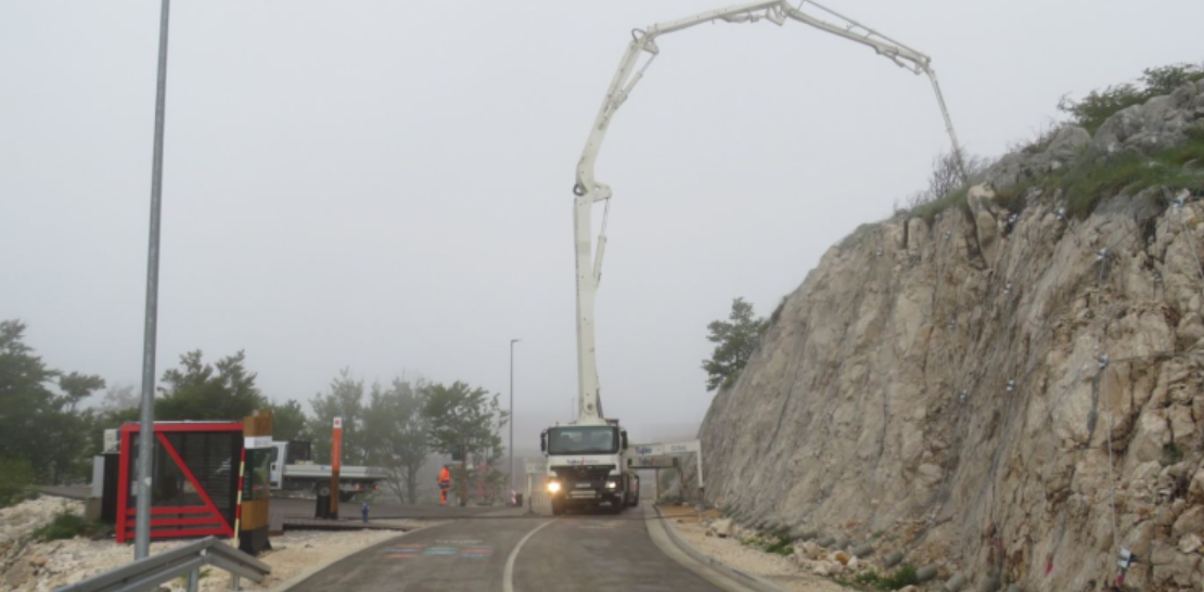 Betoniranje na lokalitetu Kuk, Foto: Božidar Proročić