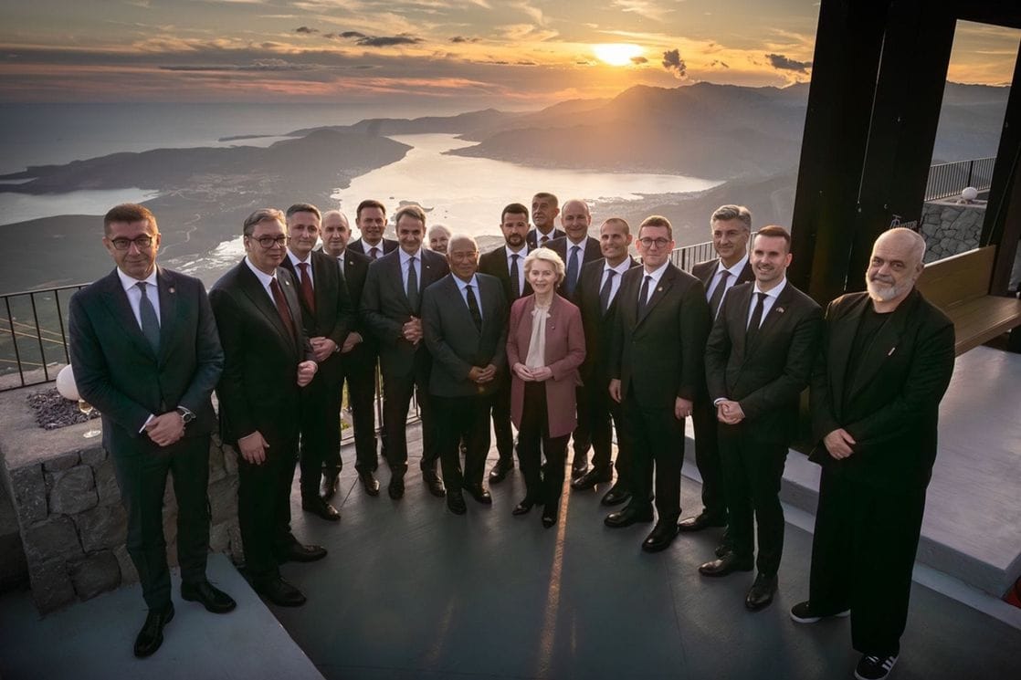 IMPRESIVAN SKUP: vropski zvaničnici na vrhu žičare Lovćen-Kotor