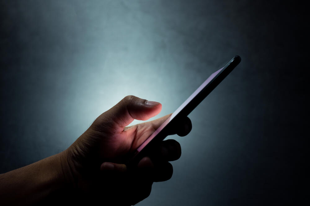 TAJNE SE OTKRIVAJU KROZ SLUŽBENE TELEFONE: Ilustracija za tekst (Foto: UGC)