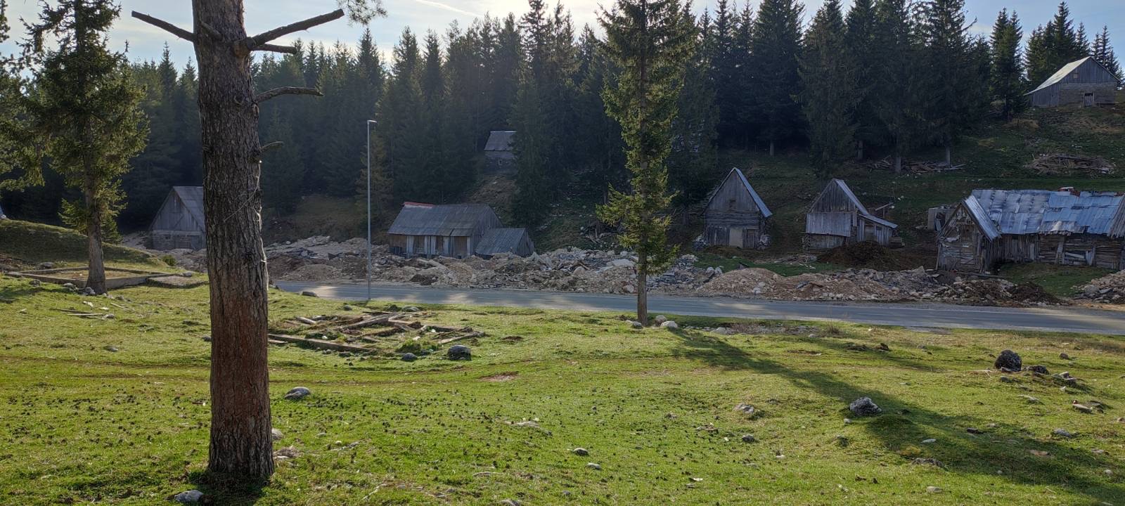 Rušenje štala