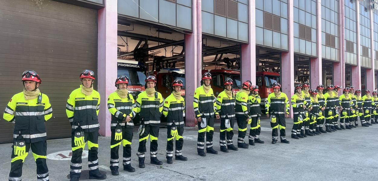 Predstavljanje novih uniformi za vatrogasce (Foto: Portal ETV/Tamara Klikovac)