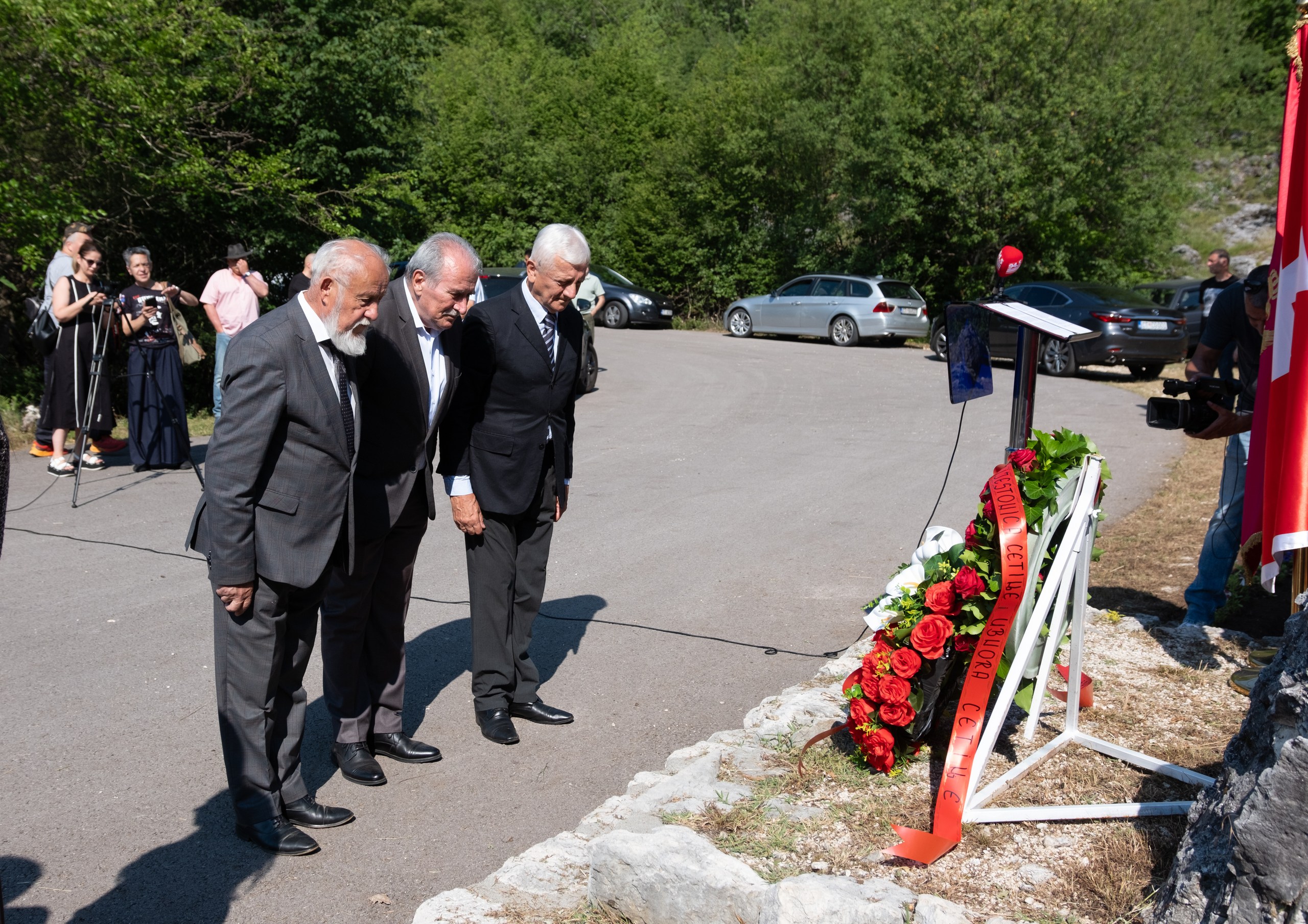 Belveder je zato ostao simbol otpora politici koja je nastojala da Crnogorce pretvori u narod bez glasa, identiteta i sjećanja