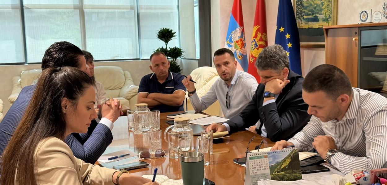 Sa sastanka (Foto: Ministarstvo poljoprivrede, šumarstva i vodoprivrede)