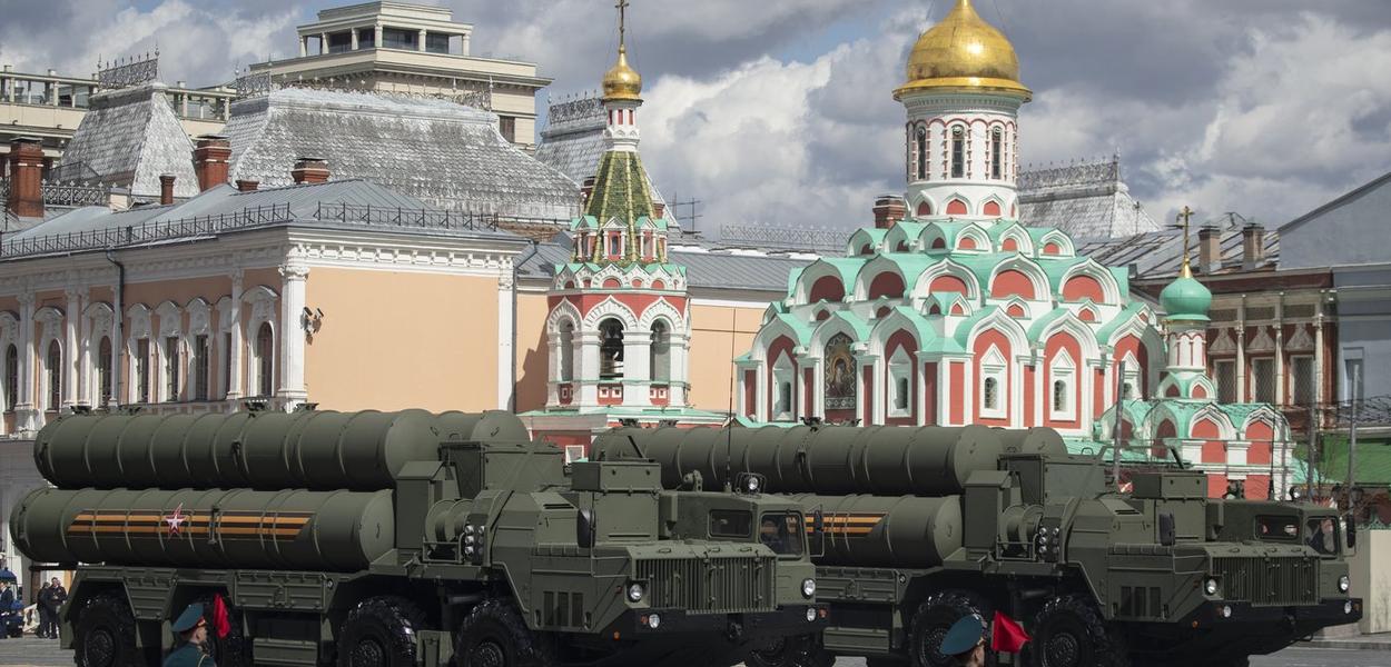 Sistem S-400 Triumf (Foto: AP foto/Pavel Golovkin)