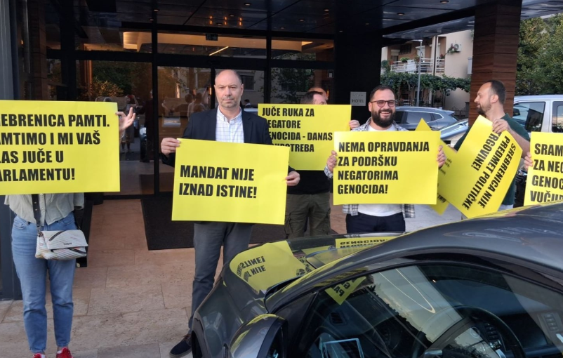 Sa protesta na Starom aerodromu (Foto: Antena M)