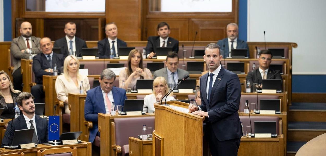 Milojko Spajić tokom premijerskog sata (Foto: Skupština Crne Gore)