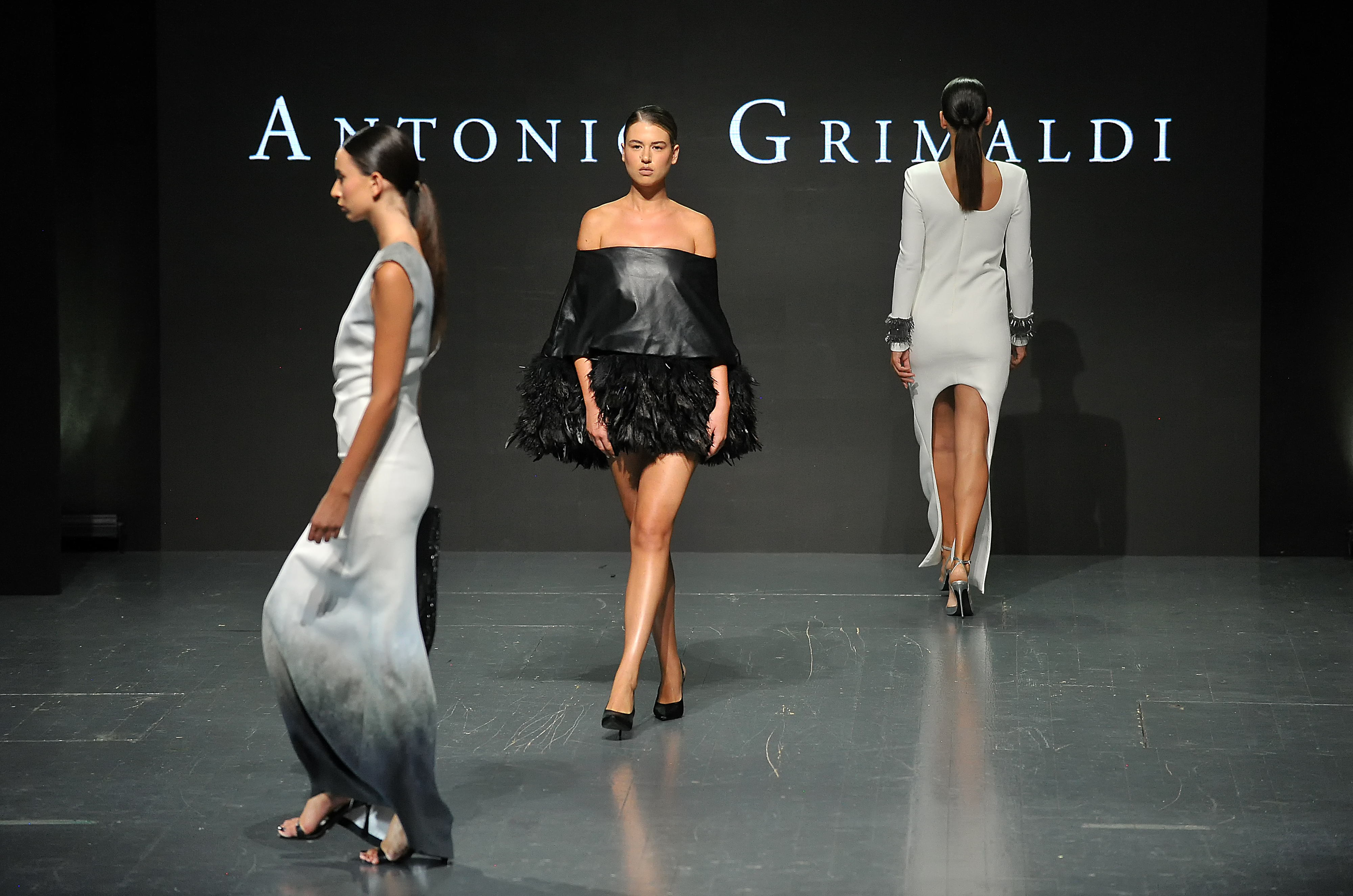 Revija Antonija Grimaldija