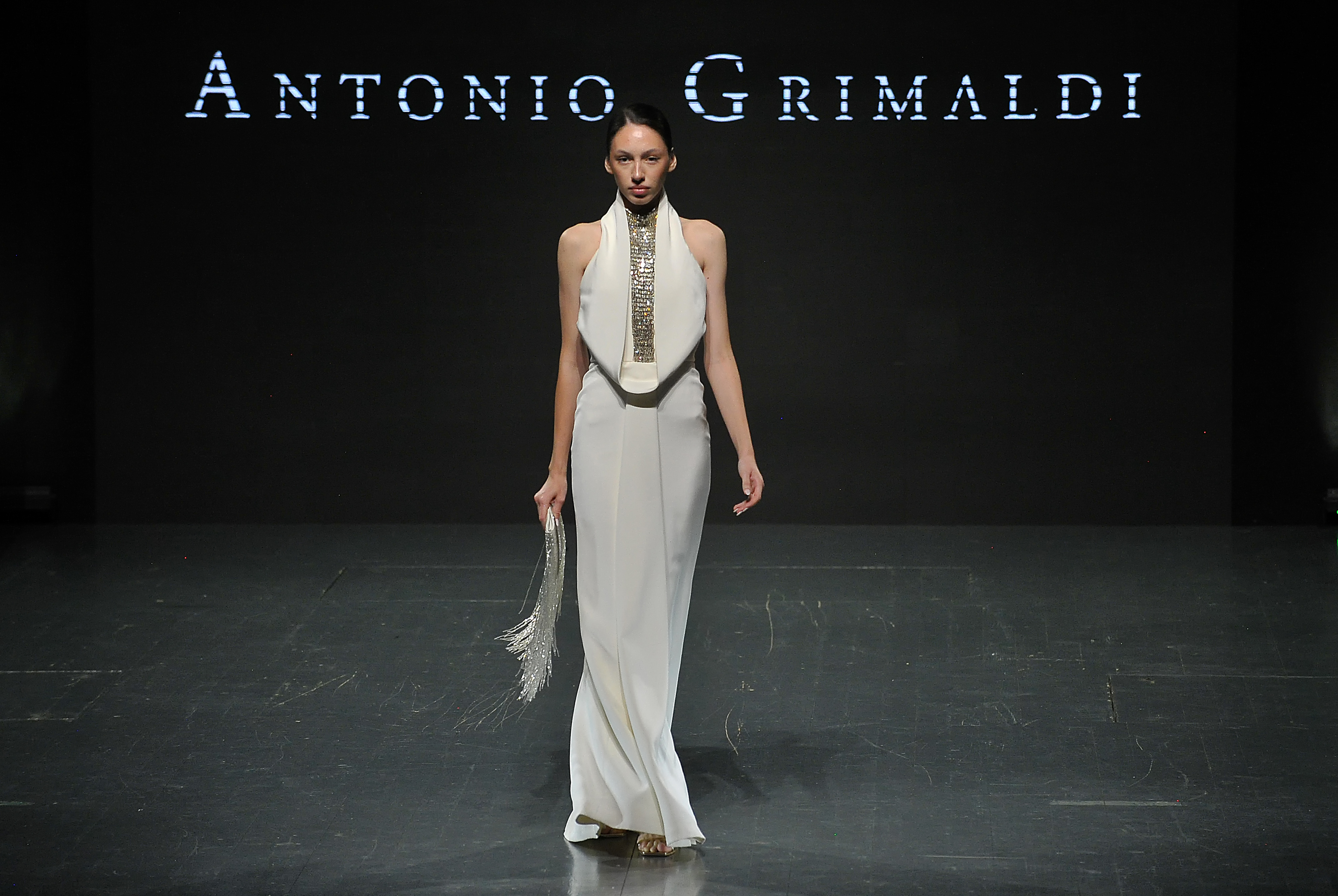 Revija Antonija Grimaldija