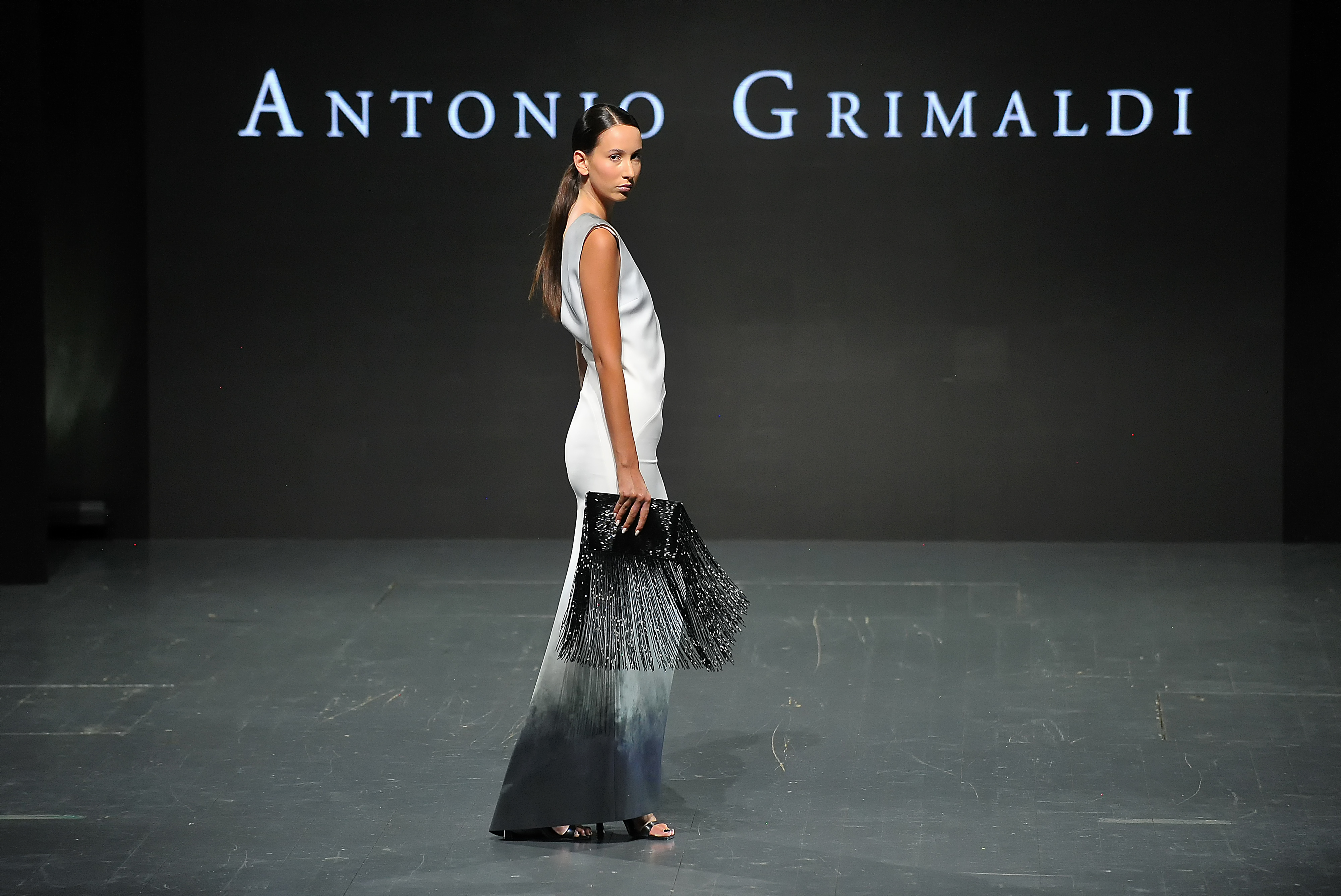 Revija Antonija Grimaldija