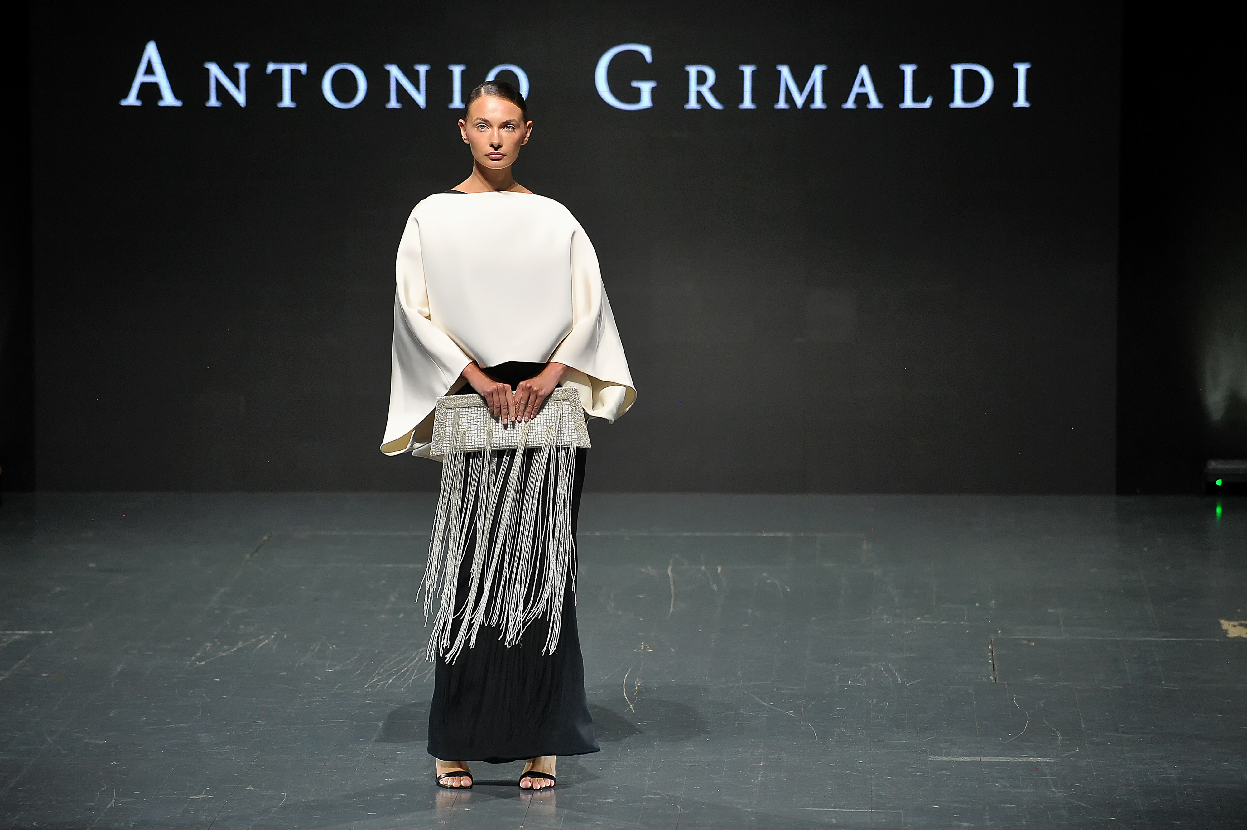Revija Antonija Grimaldija