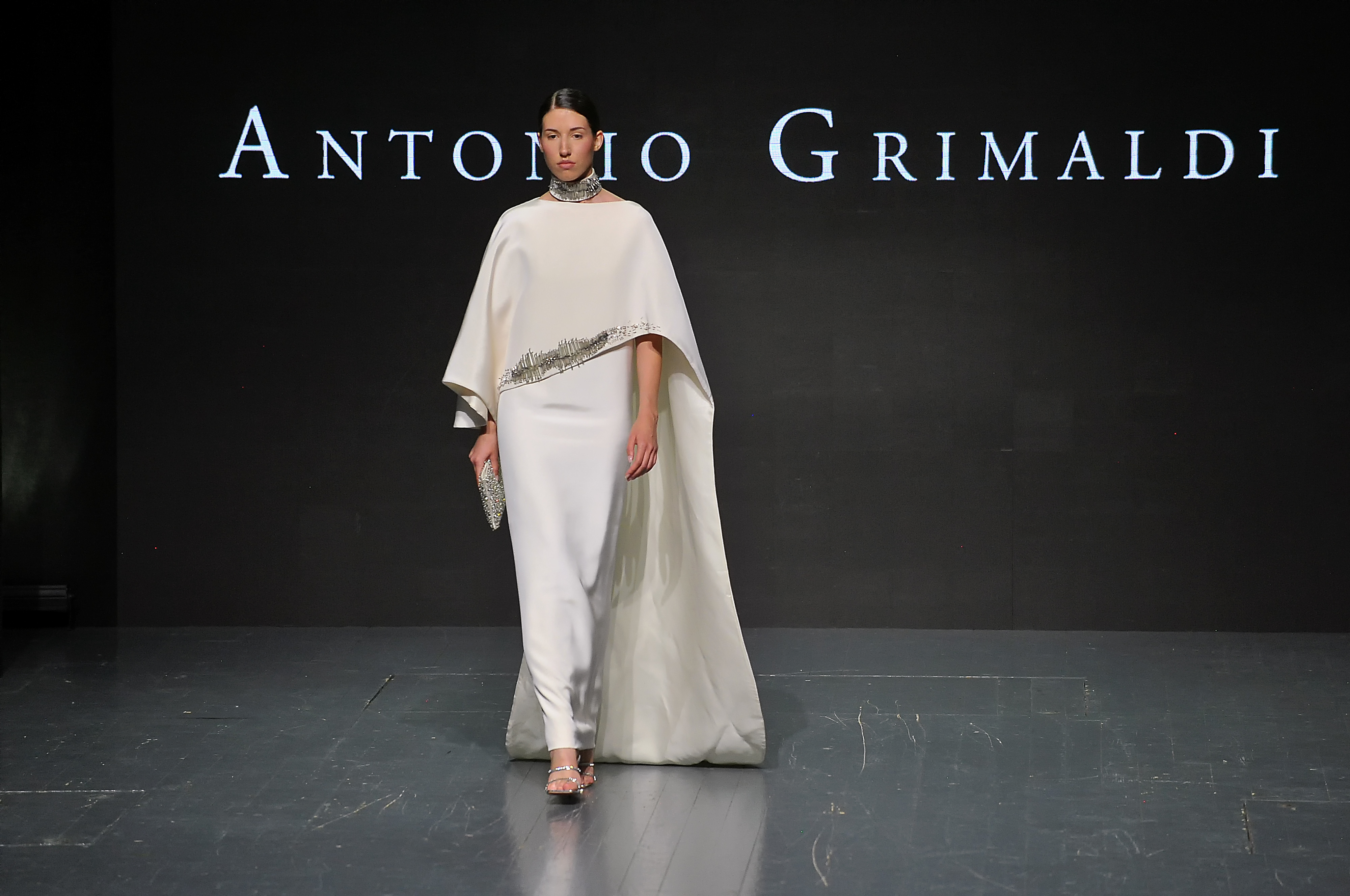 Revija Antonija Grimaldija