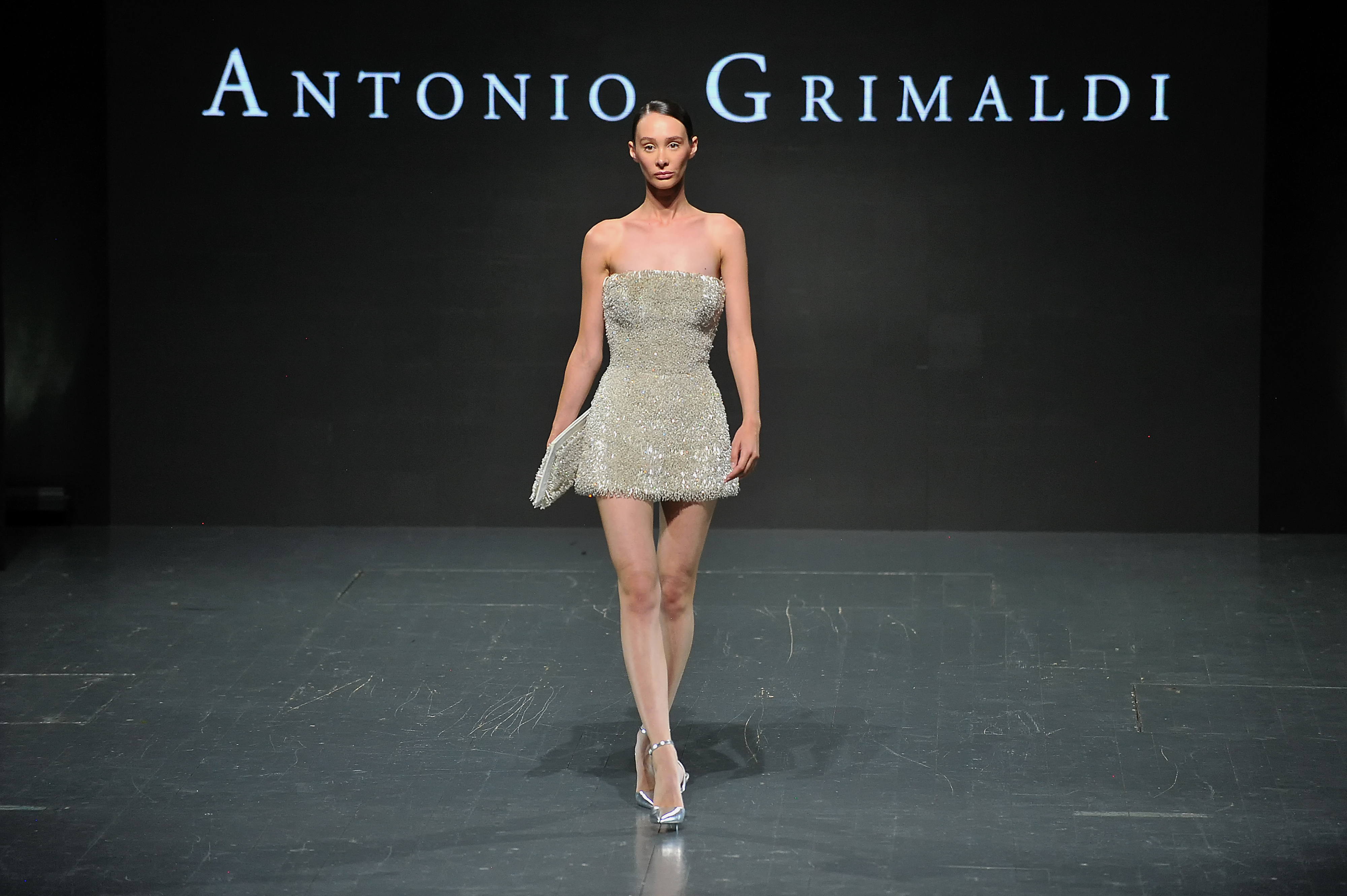 Revija Antonija Grimaldija