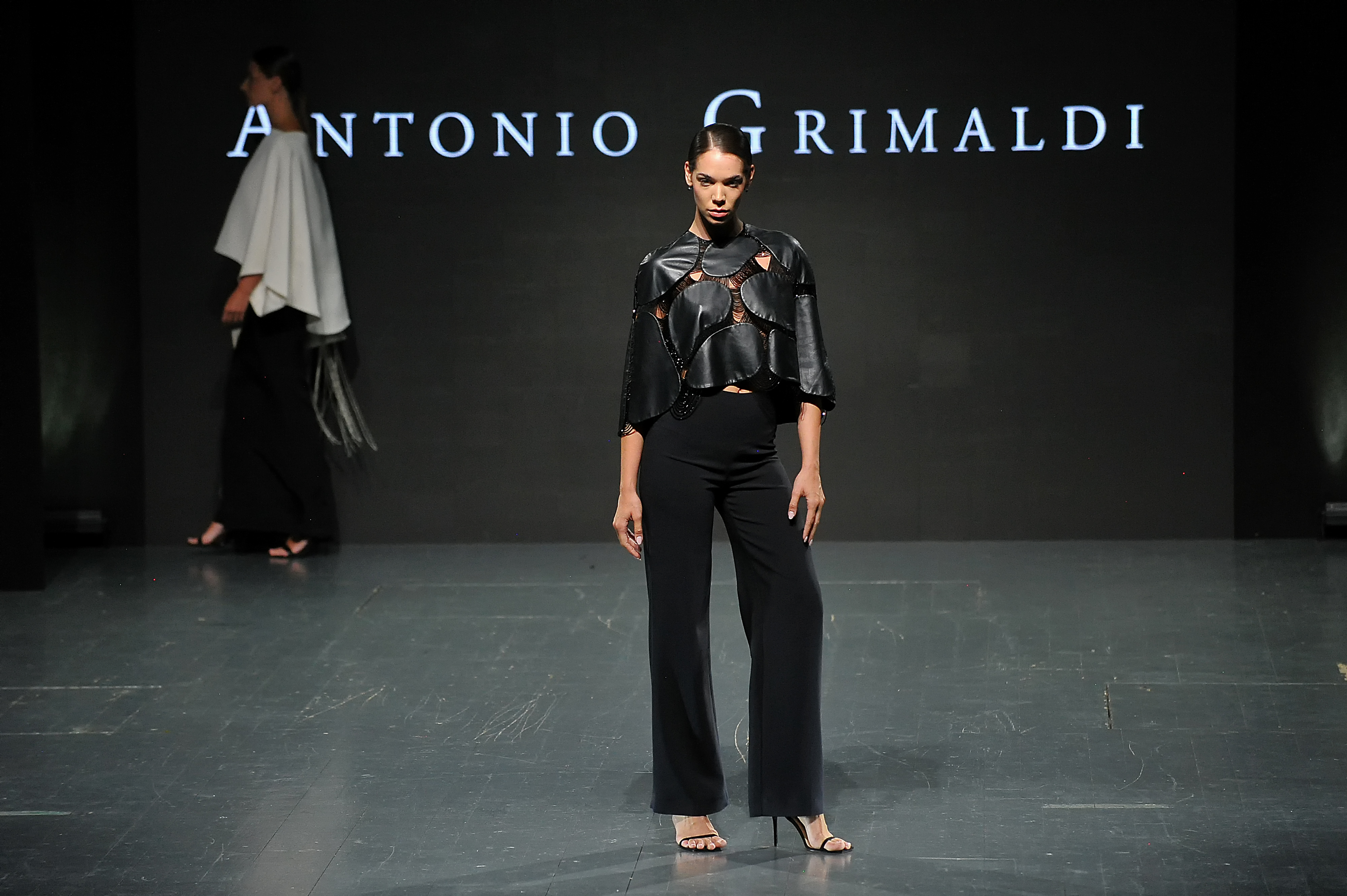 Revija Antonija Grimaldija