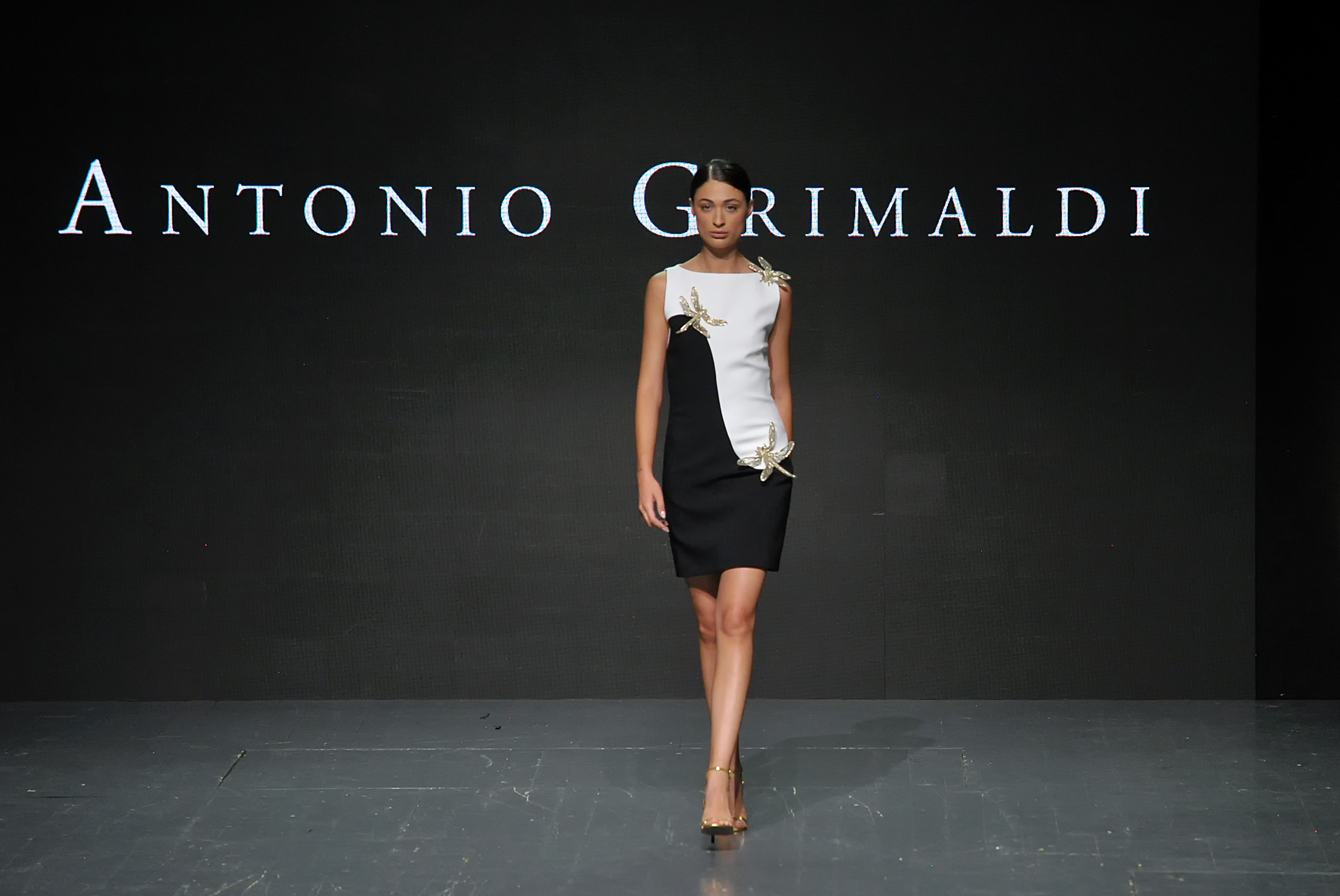Revija Antonija Grimaldija