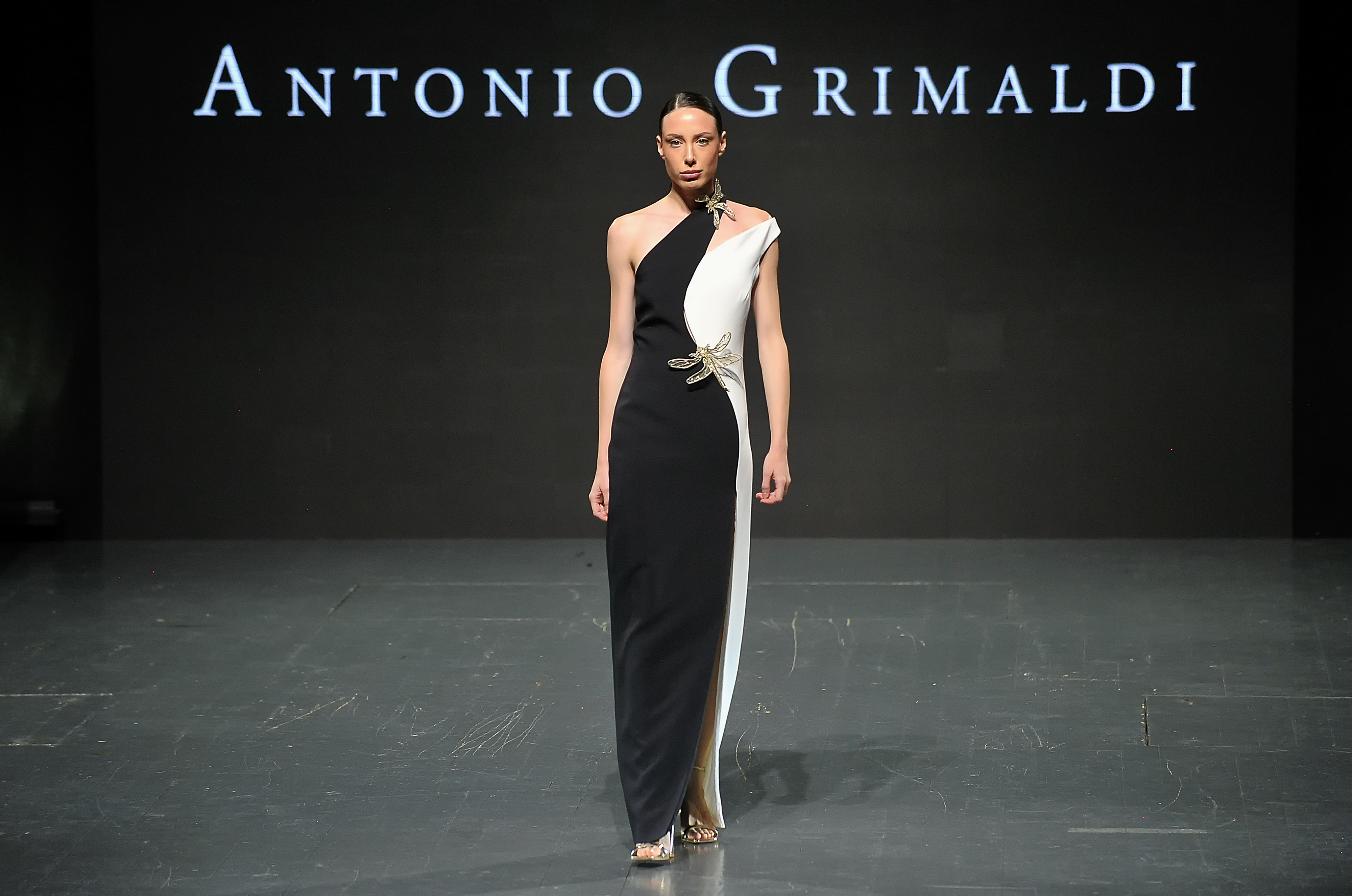 Revija Antonija Grimaldija