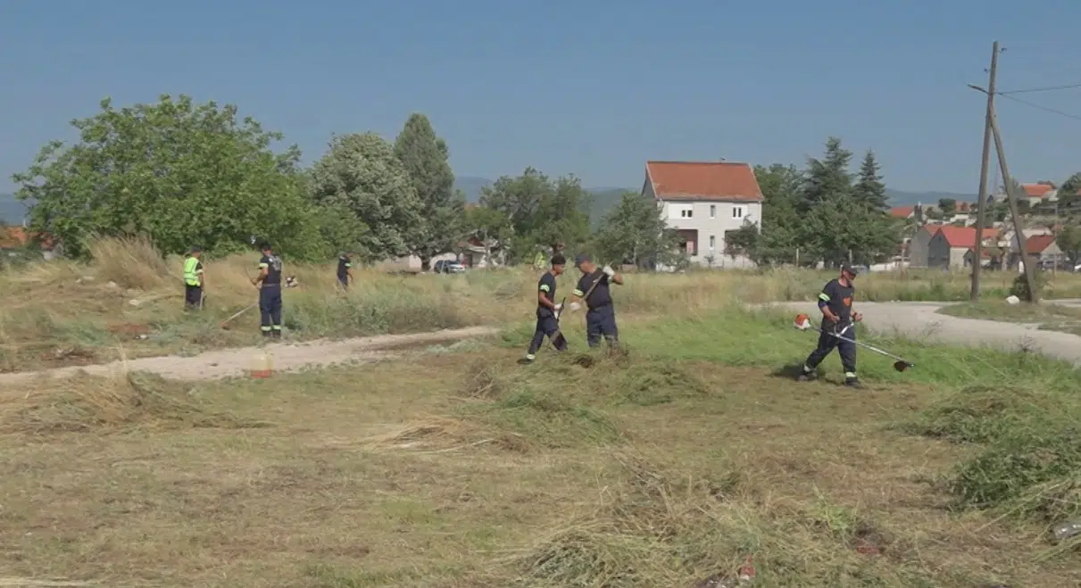 Sa akcije čišćenja (Foto: RTNK)