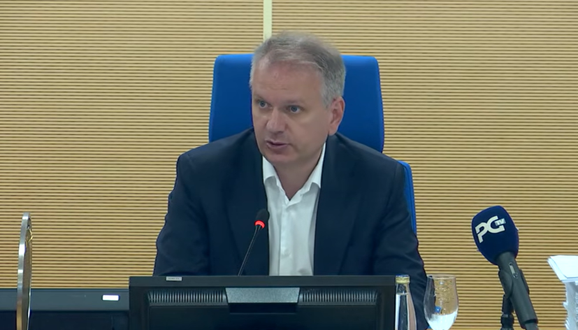  (Foto: YT Printscreen)