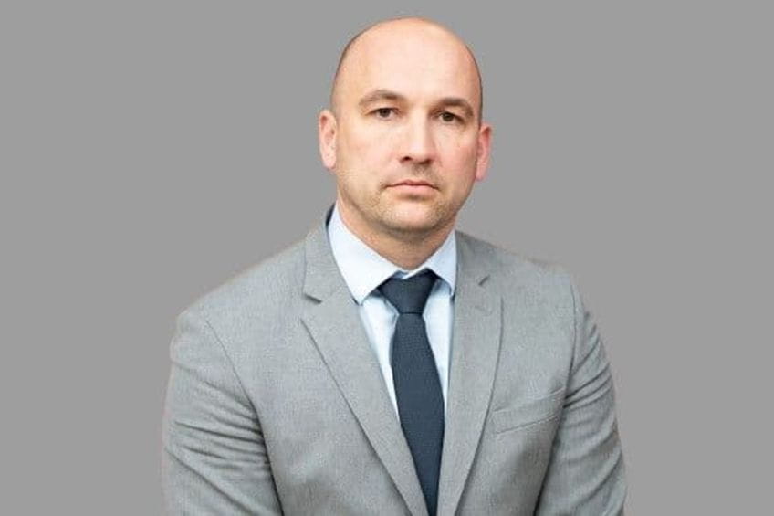 VJERUJE DA CRNA GORA MOŽE 2028. BITI ČLANICA EU: Poslanik Miloš Pižurica 