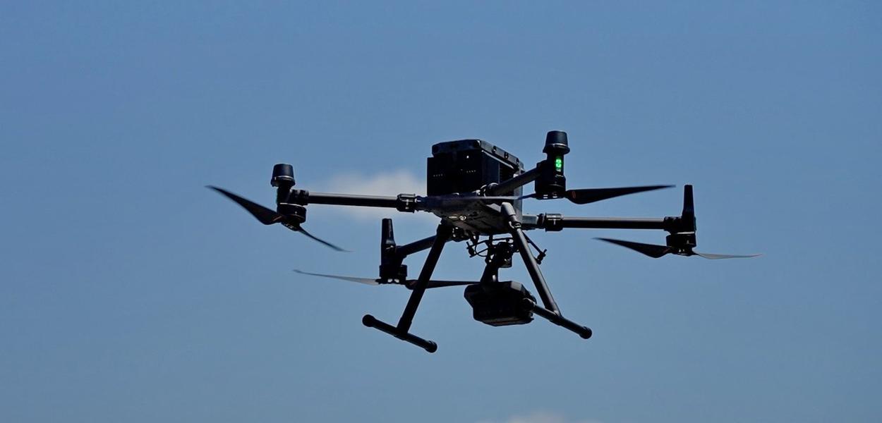 Dron (ilustracija) (Foto: Uprava policije)