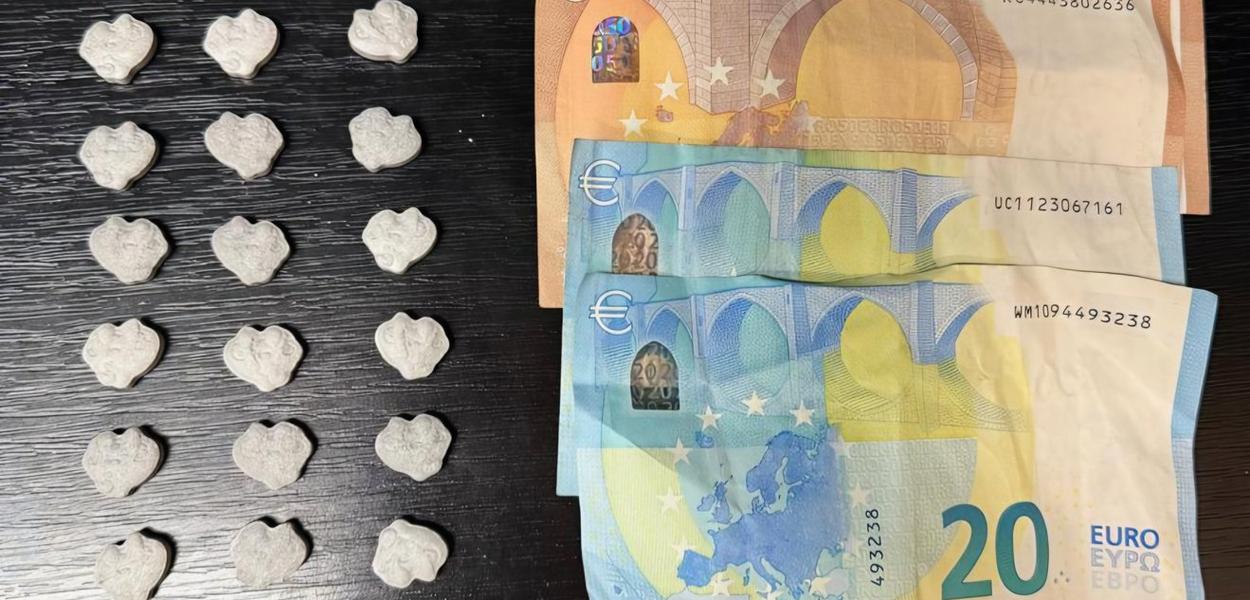 Pronađena droga i novac (Foto: Uprava policije)