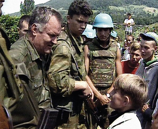 LICE ZLOČINA: Mladić sa dječakom Izudinom Galićem