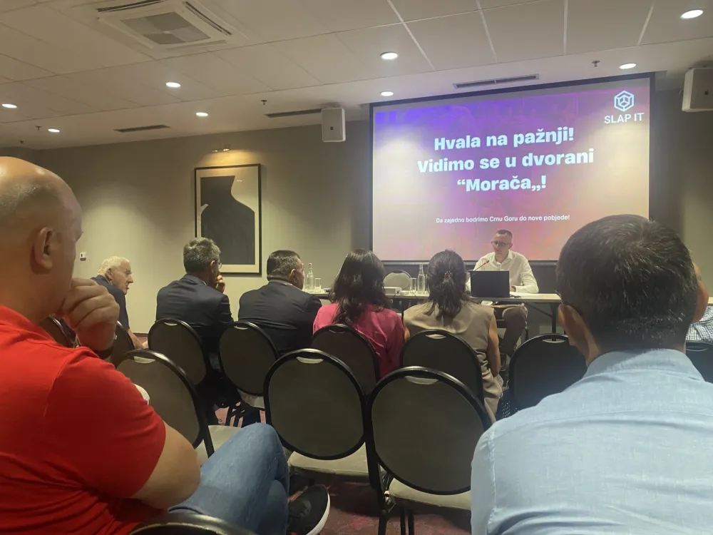 Vujičić i čelnici saveza (Foto: Dan)