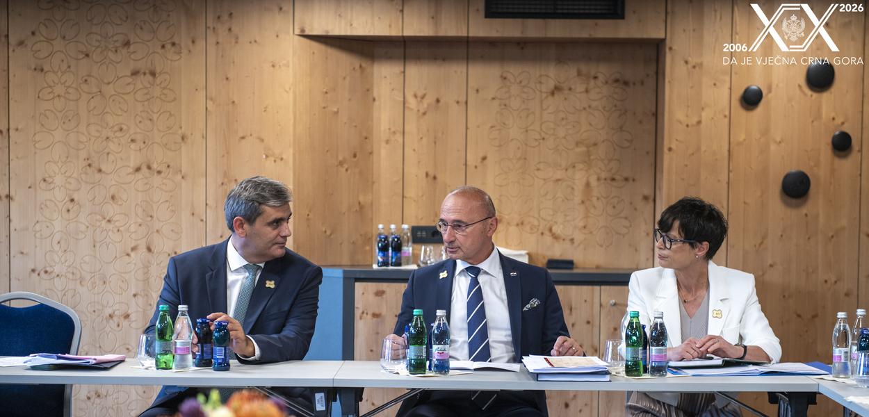 Ervin Ibrahimović, Gordan Grlić Radman i Marta Kos (Foto: Ministarstvo vanjskih poslova)