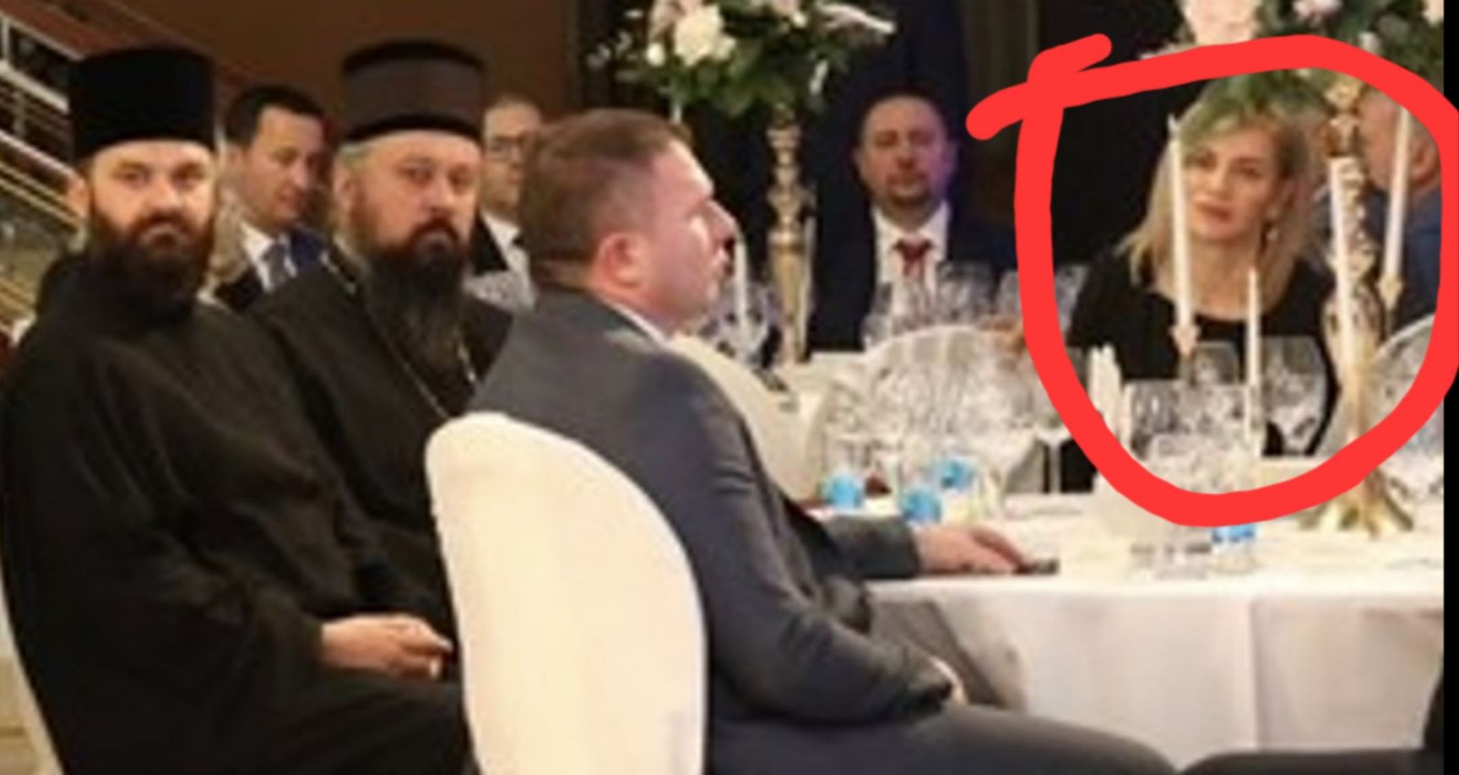 MJESTO MEĐU SRPSKIM POPOVIMA: Hajdarpašić na skupu u Banja Luci 