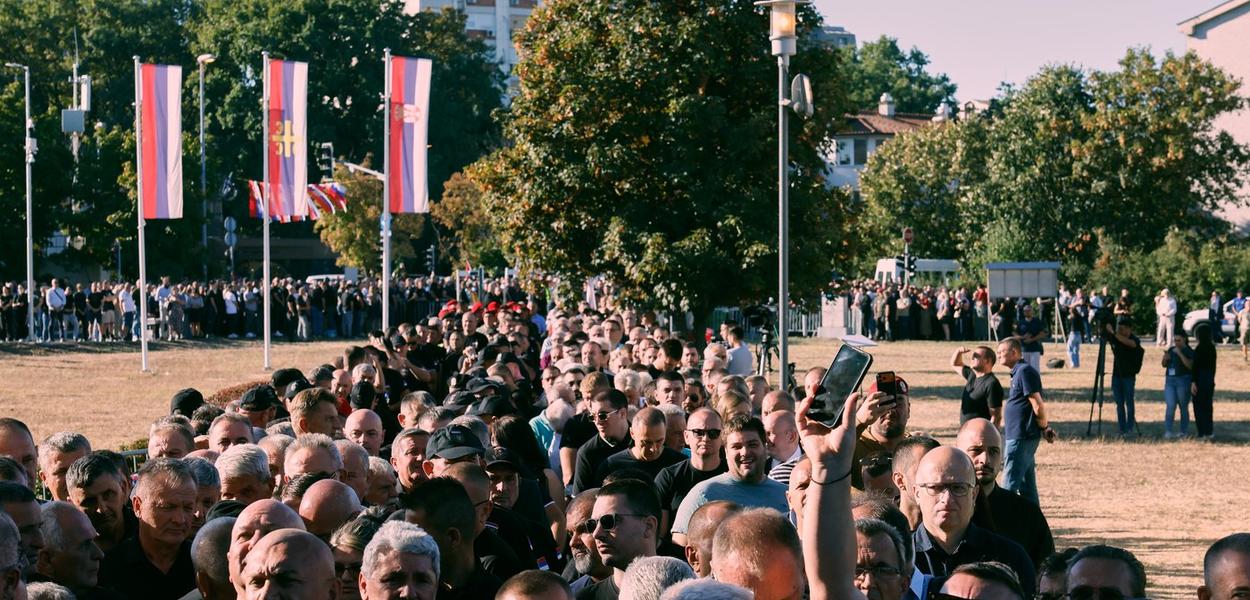 Sa sahrane osuđenog ratnog zločinca Ratka Mladića u Beogradu, 7. septembar 2026. (Foto: AP Photo/Marko Drobnjakovic)