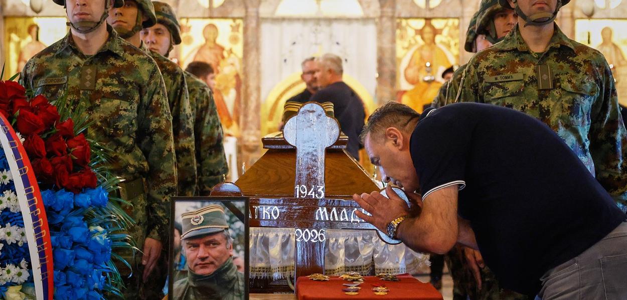 Sa sahrane Ratka Mladića u Beogradu, 7. septembar 2026. (Foto: AP Photo/Marko Drobnjakovic)