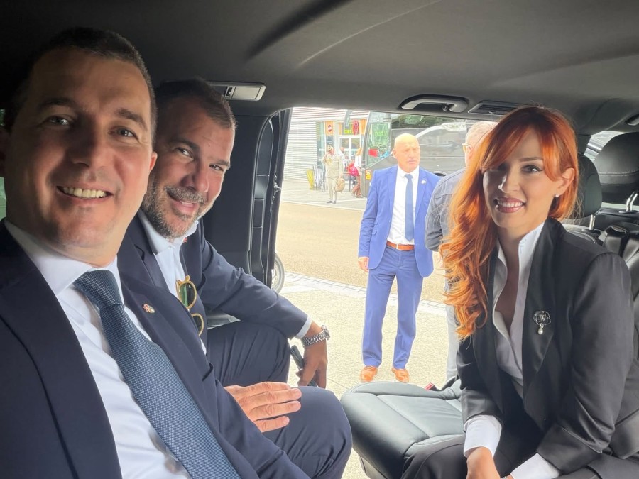 Aleksa Bečić, Dragan Krapović i Anđela Vojinović (Foto: Fejsbuk/Aleksa Bečić)