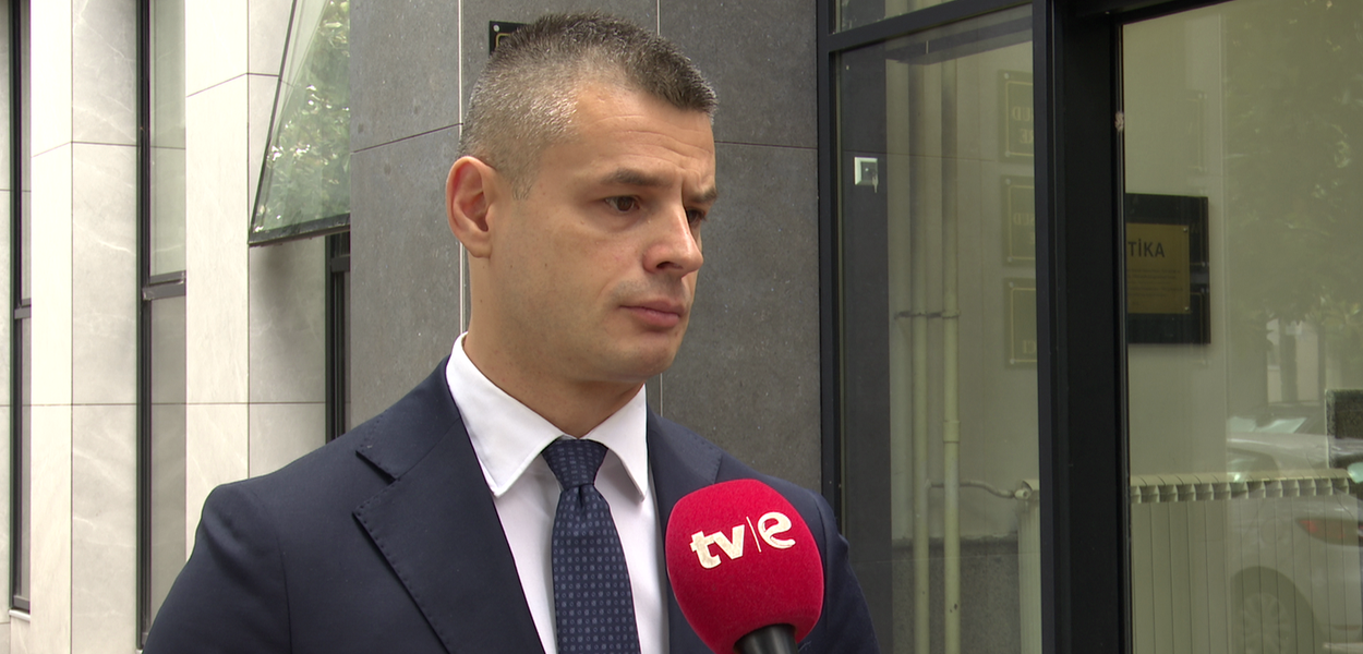 TUŽILAŠTVO BEZ PRAVNOG UPORIŠTA: Stefan Jovanović, advokat 