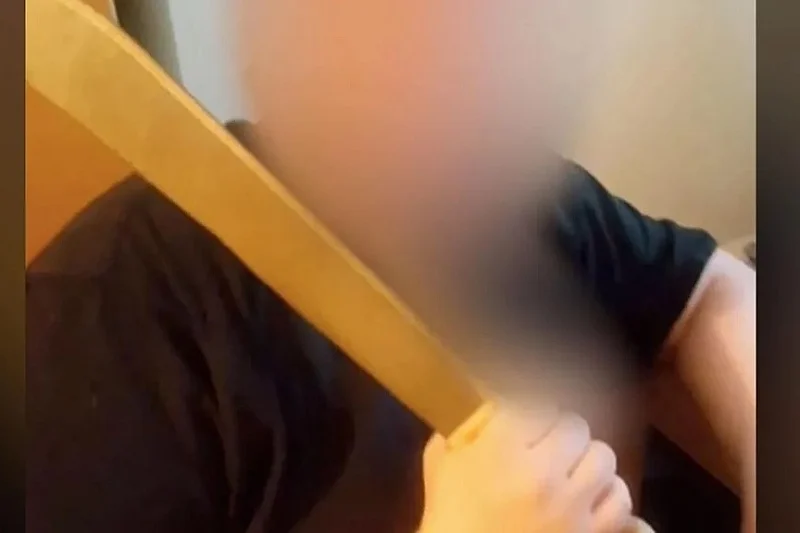 Agent X je fizički i seksualno zlostavljao Bet, napadajući je mačetom (Foto: BBC)