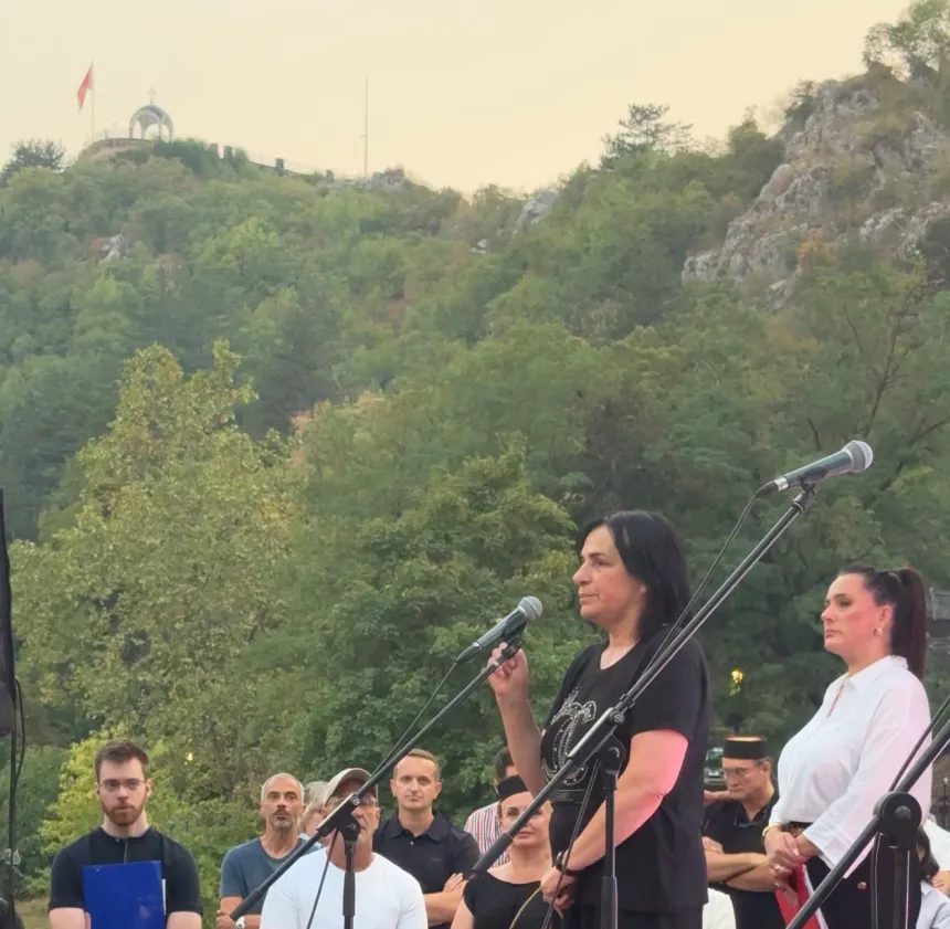 Vesna Pejović speaks at the „Cetinje Remembers“ gathering