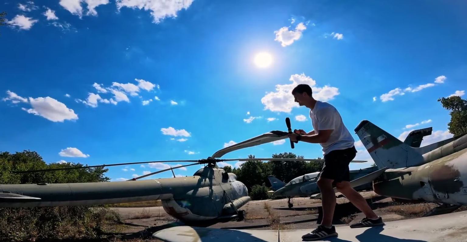 Autori videa nisu odgovorili na pitanja Radija Slobodna Evropa o ulasku u kompleks vojnog aerodroma