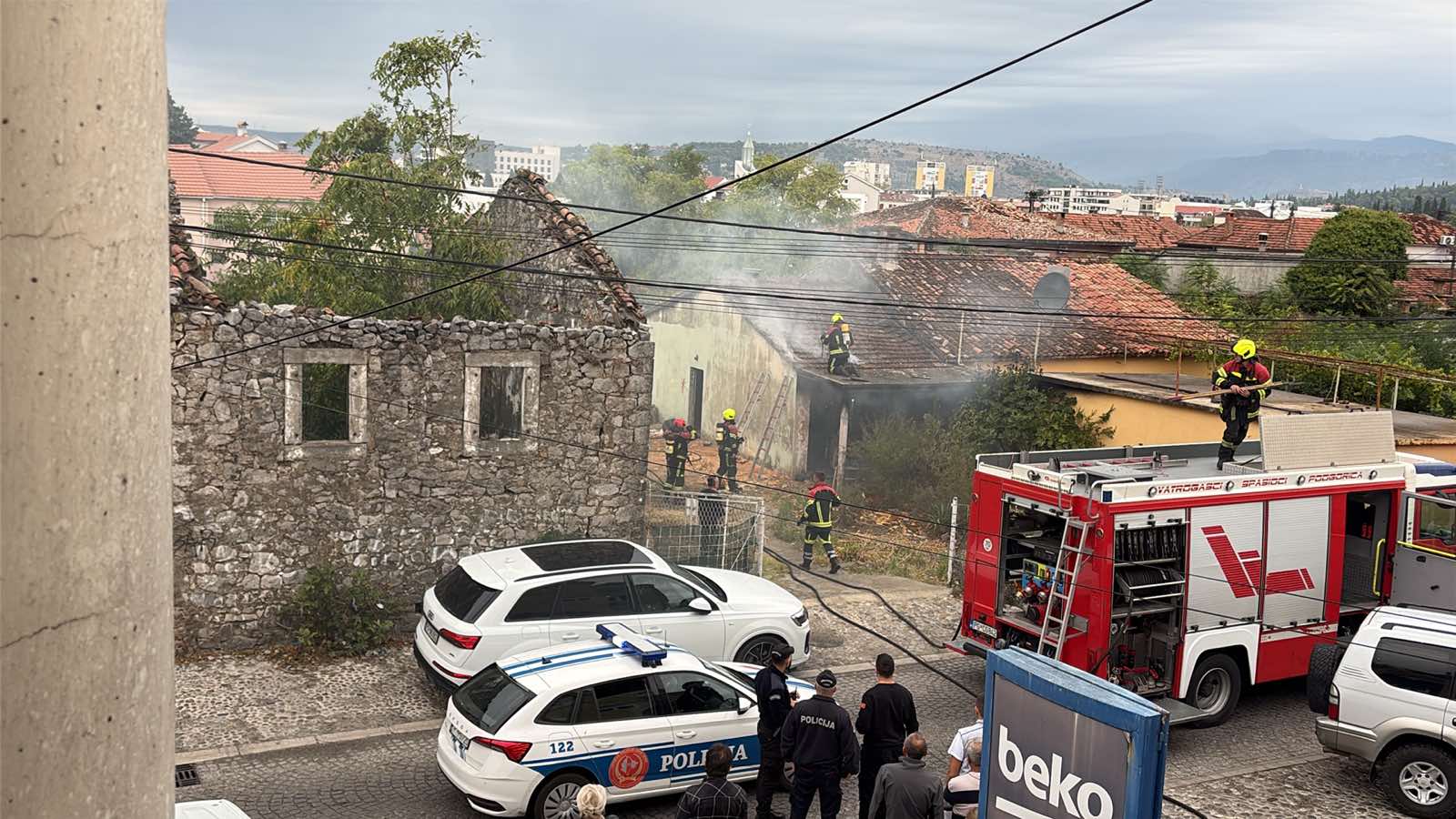 Požar na pomoćnom objektu