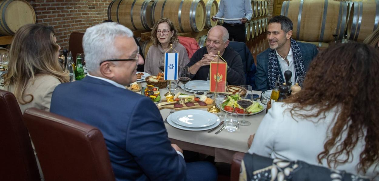 (Foto: X/Andrija Mandić)
