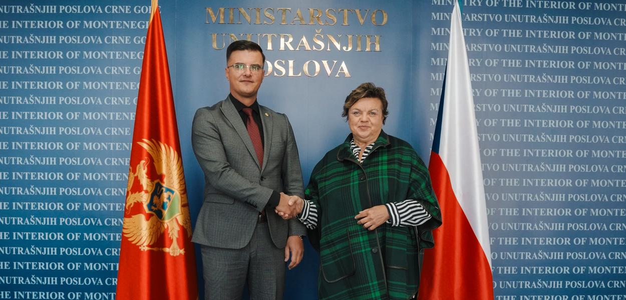 Hrebičkova i Šaranović (Foto: Ministarstvo unutrašnjih poslova)