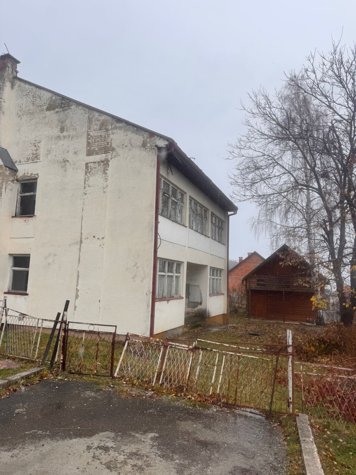 Ambulanta u Biševu godinama nije u funkciji (Foto: Portal ETV)