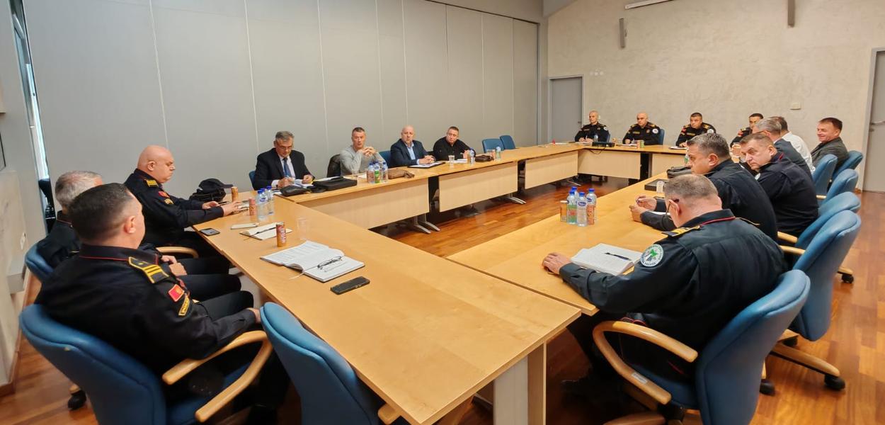 Sastanak službenika granične policije (Foto: Uprava policije)
